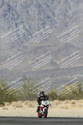 media/Dec-07-2025-CVMA (Sun) [[3e7d2de5dc]]/Race 8-Middleweight Shootout/